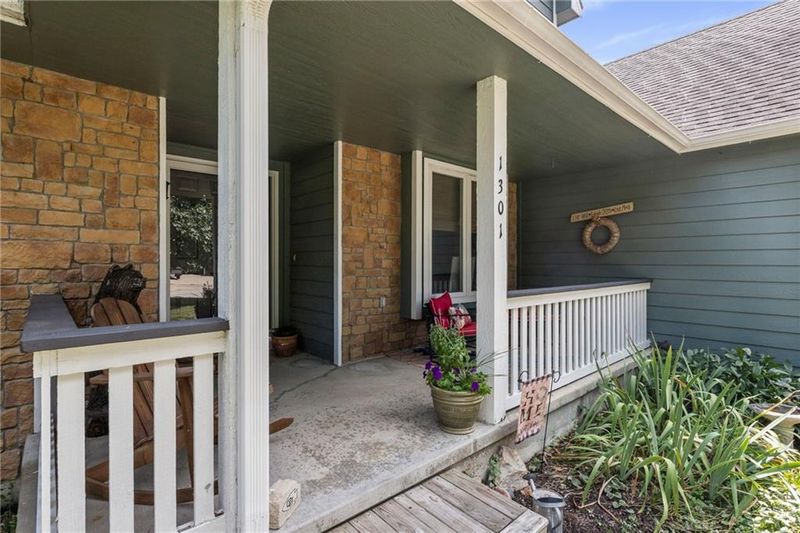 1301 S Redbud St, Ottawa, KS 66067