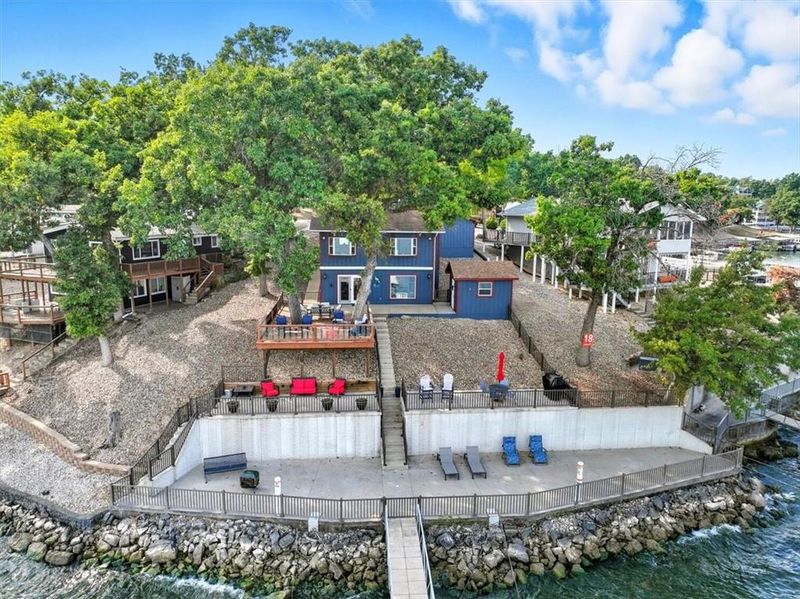 73 Jon Don Cir, Sunrise Beach, MO 65079
