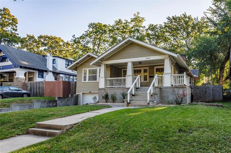 5535 Harrison St, Kansas City, MO 64110