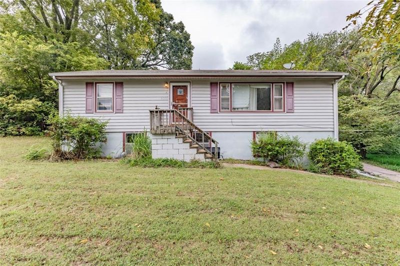 9000 Leeds Rd, Kansas City, MO 64129