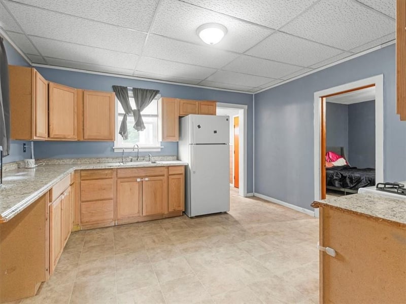 118 Alabama St, St Joseph, MO 64504