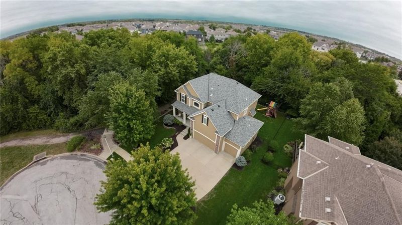 16311 W 163rd Ct, Olathe, KS 66062