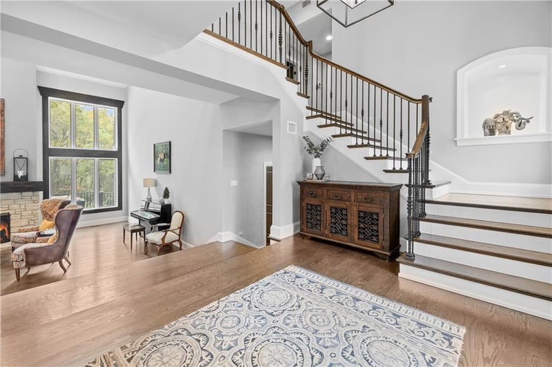 12108 Catalina St, Leawood, KS 66209