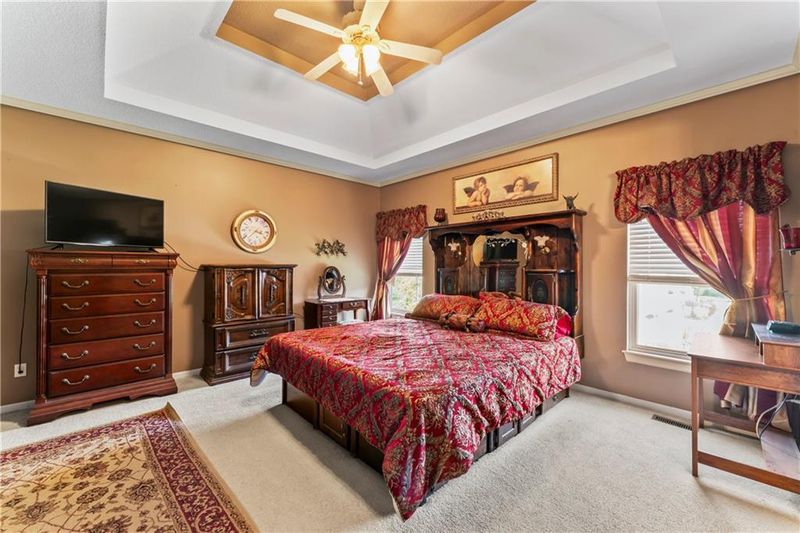 21510 W 121st St, Olathe, KS 66061