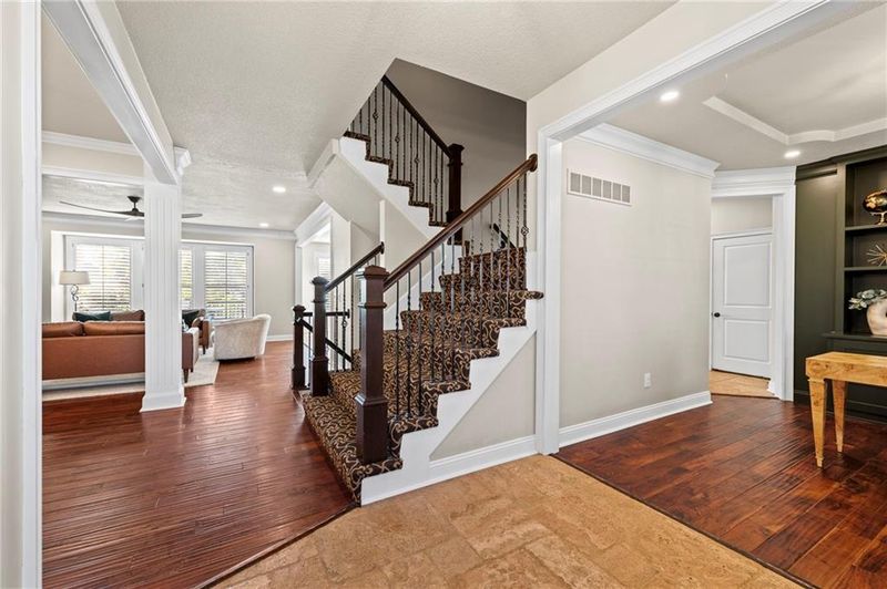 14026 Ash St, Overland Park, KS 66224