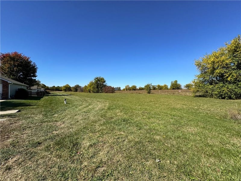 901 Lucy Webb Rd, Raymore, MO 64083