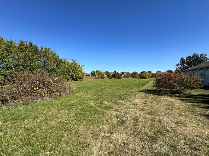 901 Lucy Webb Rd, Raymore, MO 64083