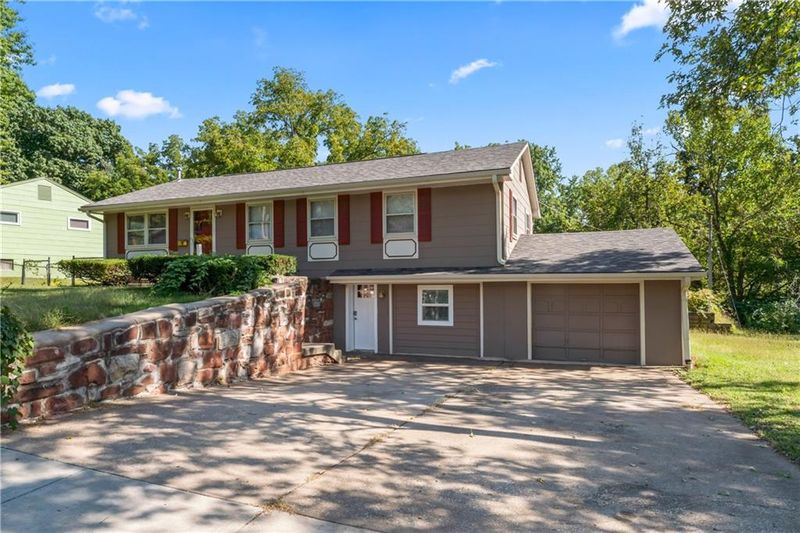 4923 Appleton Ave, Kansas City, MO 64133