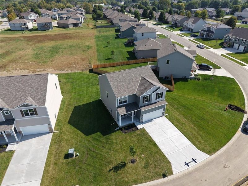 21807 Lucca Ln, Peculiar, MO 64078