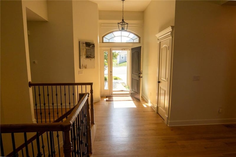 3804 Kingston Ct, St Joseph, MO 64506