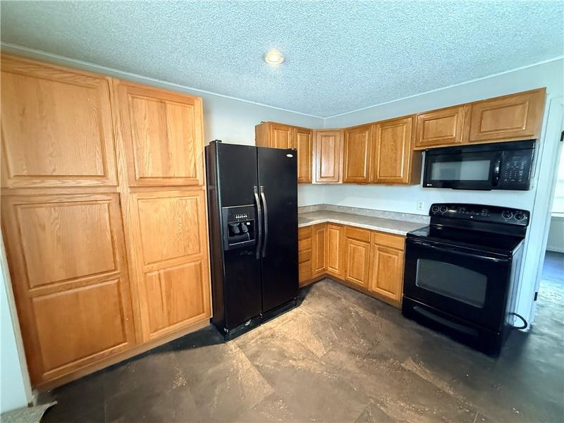 512 S 31st St, Parsons, KS 67357