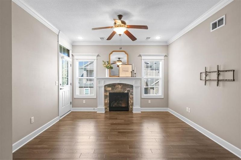 16005 Fontana St #230, Overland Park, KS 66085
