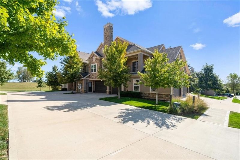 16005 Fontana St #230, Overland Park, KS 66085