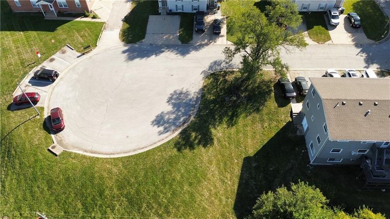 5504 E 139 Ter, Grandview, MO 64030