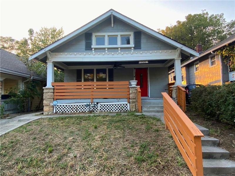 4520 Chestnut Ave, Kansas City, MO 64130