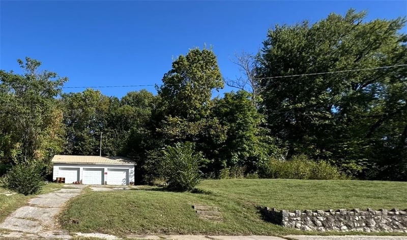 601 Hall St, St Joseph, MO 64501