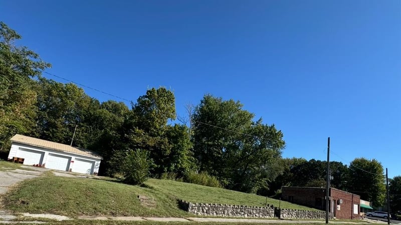 601 Hall St, St Joseph, MO 64501