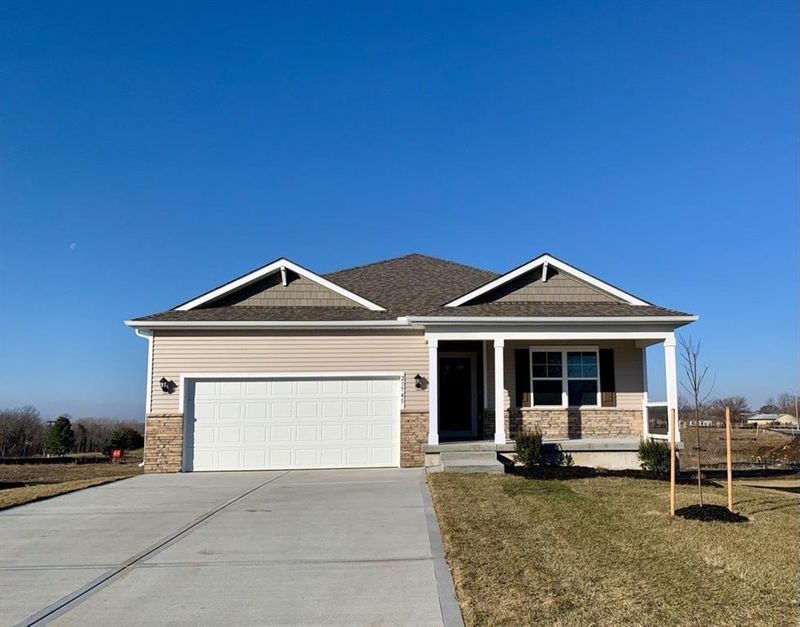 21745 S Madison St, Spring Hill, KS 66083