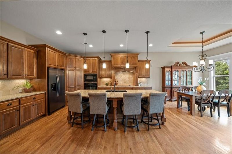 24255 W 123rd Ter, Olathe, KS 66061