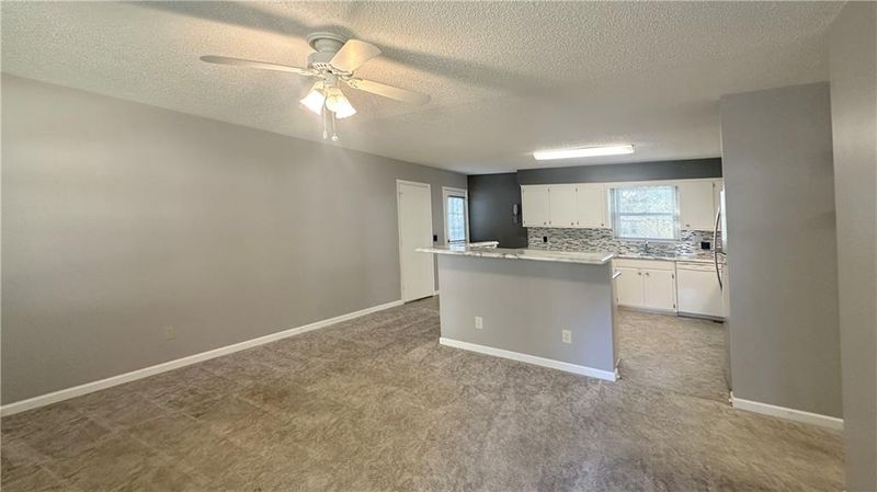 322 S Willow St, Ottawa, KS 66067