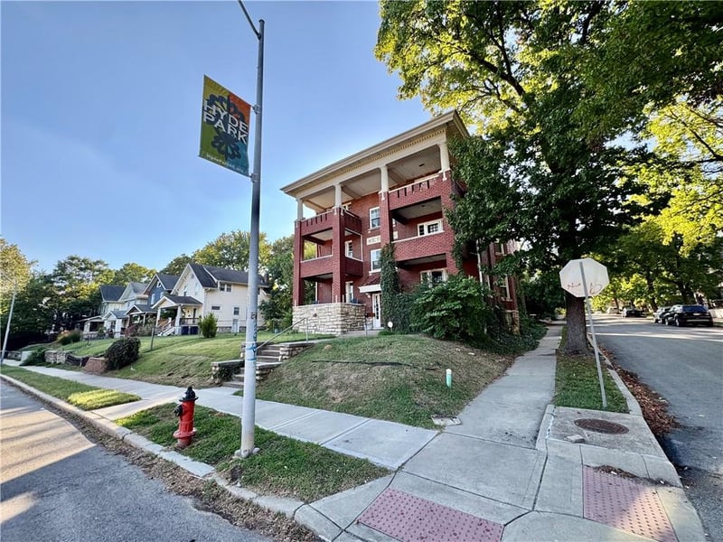 4200 Harrison St, Kansas City, MO 64110