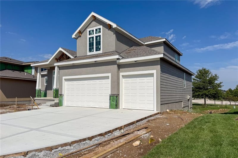 21938 W 99th Ter, Lenexa, KS 66220