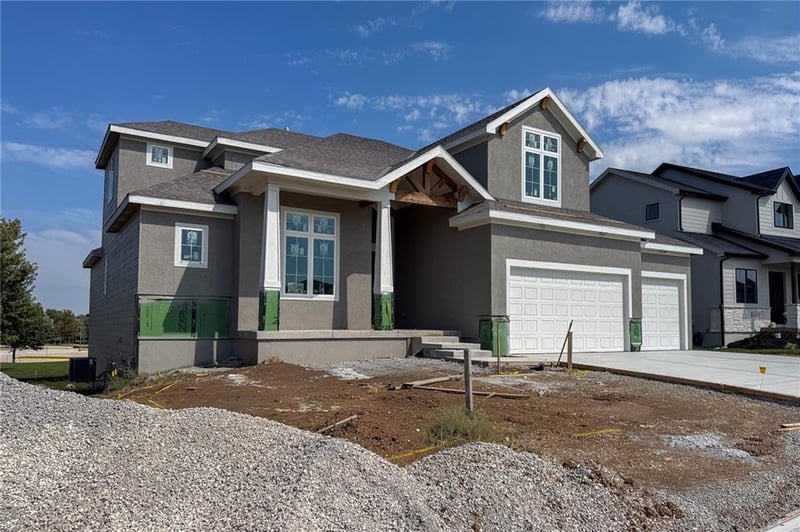 21938 W 99th Ter, Lenexa, KS 66220