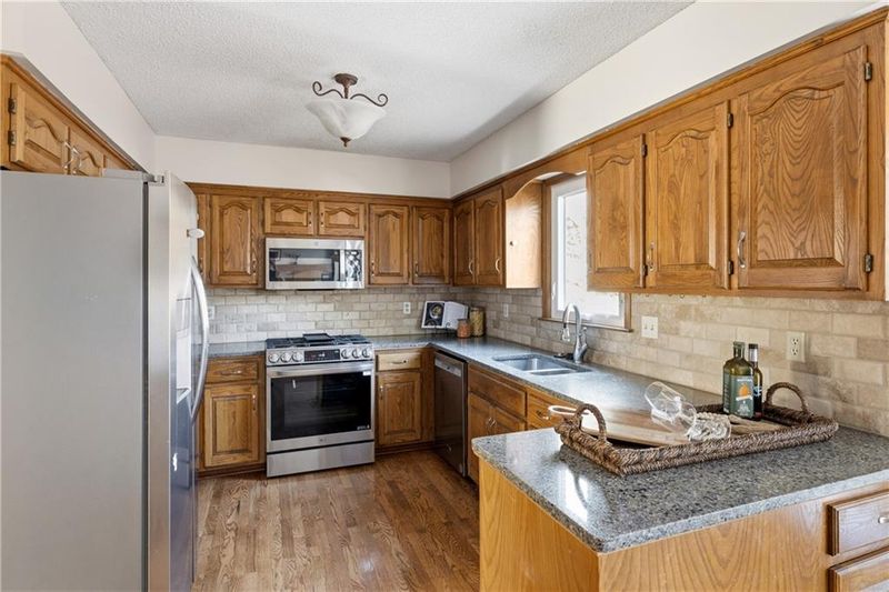 14620 W 84th St, Lenexa, KS 66215