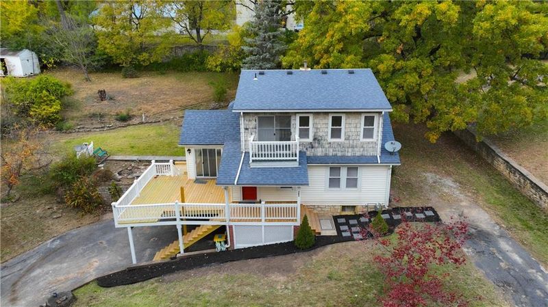 636 NE 37th St, Kansas City, MO 64116