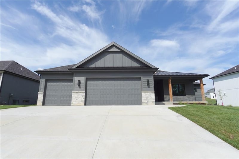 12730 NW Larkspur Ln, Platte City, MO 64079
