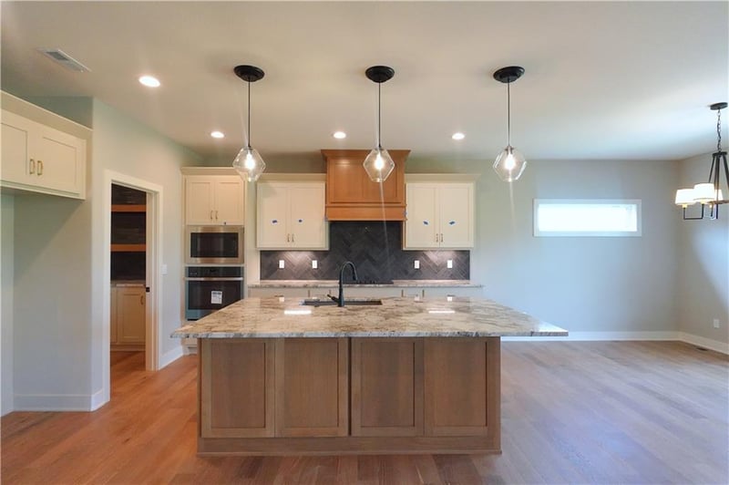 12730 NW Larkspur Ln, Platte City, MO 64079
