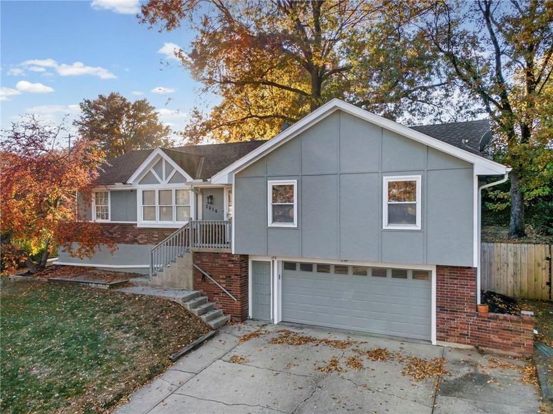 2616 S Whitney Ave, Independence, MO 64057