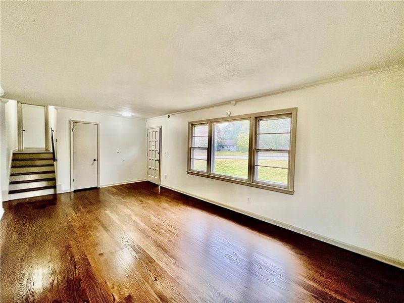 9201 E 87th St, Raytown, MO 64138