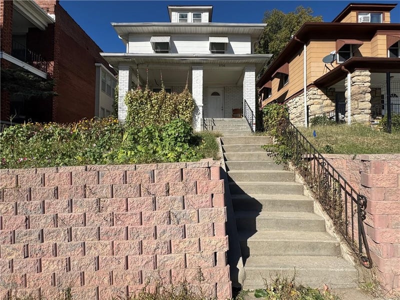 3706 Saint John Ave, Kansas City, MO 64123