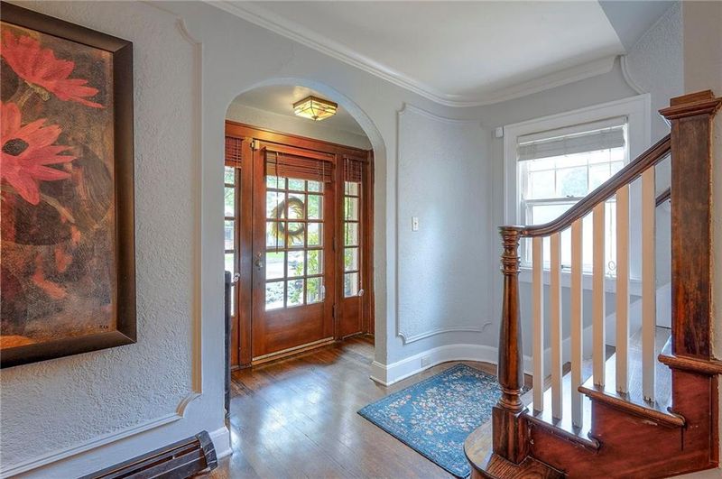7217 Madison Ave, Kansas City, MO 64114