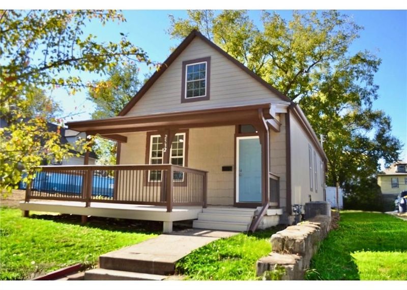 2532 Olive St, Kansas City, MO 64127