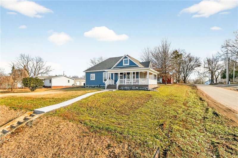 200 N Main St, Oregon, MO 64473