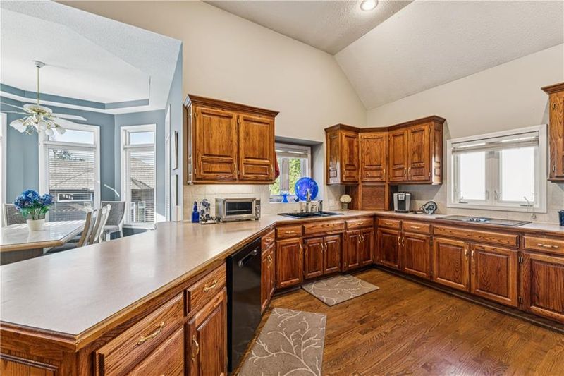 12764 S Constance St, Olathe, KS 66062