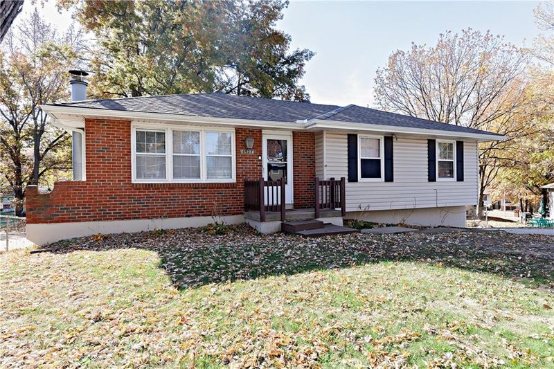 6927 NW 76th Ter, Kansas City, MO 64152