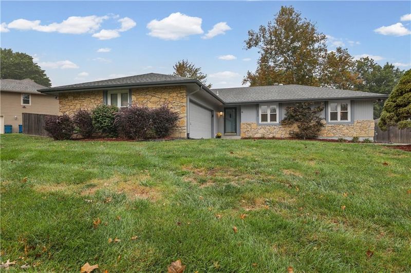 18800 E 28th Ter, Independence, MO 64057