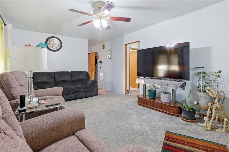 2008 S Osage St, Independence, MO 64055
