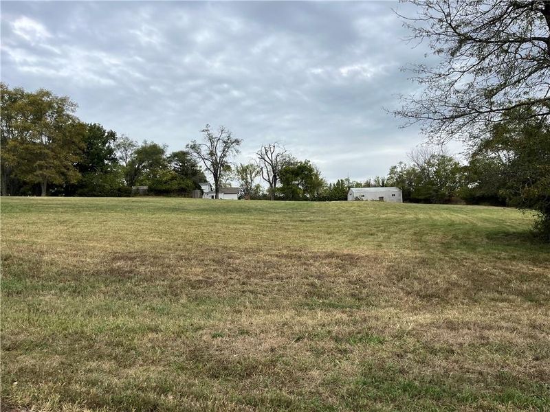2400 NW Lowenstein Dr, Lee's Summit, MO 64081