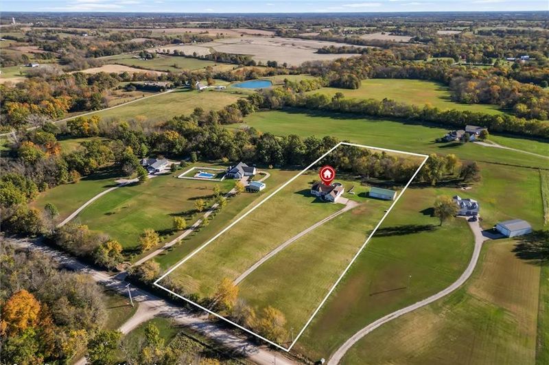 7191 SE Downing Rd, Holt, MO 64048