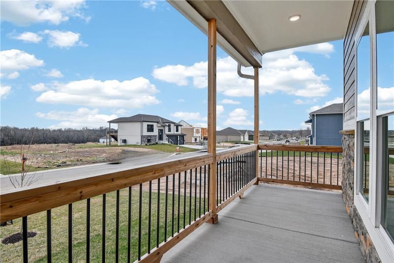1336 N Holland Dr, Independence, MO 64056