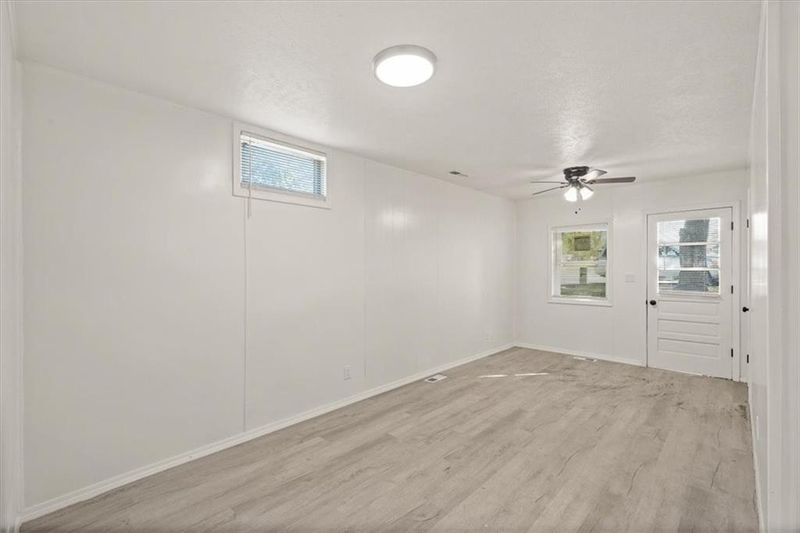 912 Orange St, Baldwin City, KS 66006