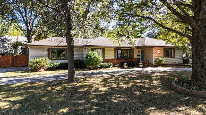 9501 El Monte St, Overland Park, KS 66207