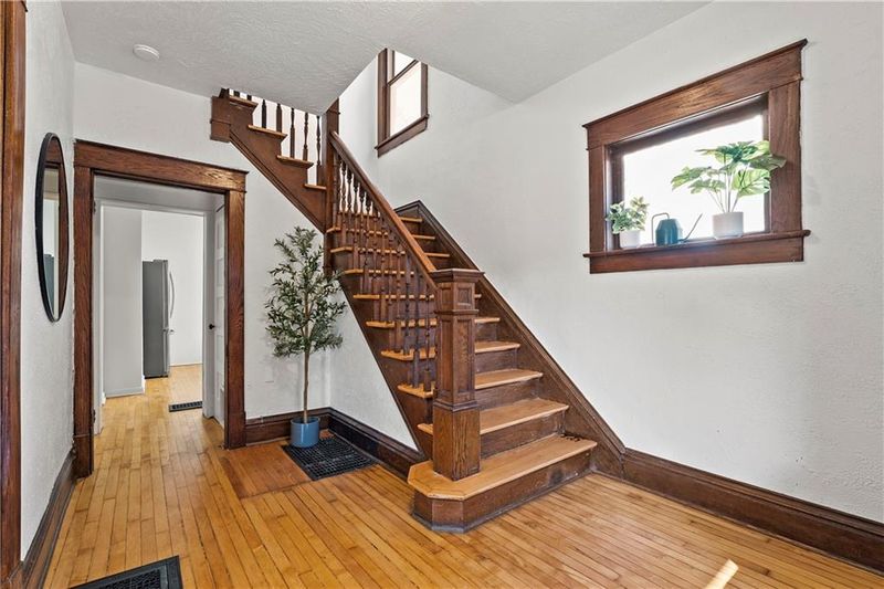 3948 Mercier St, Kansas City, MO 64111