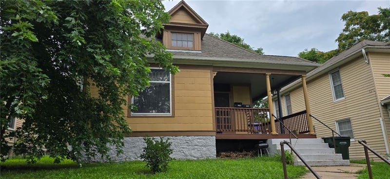 512 Miami St, Leavenworth, KS 66048