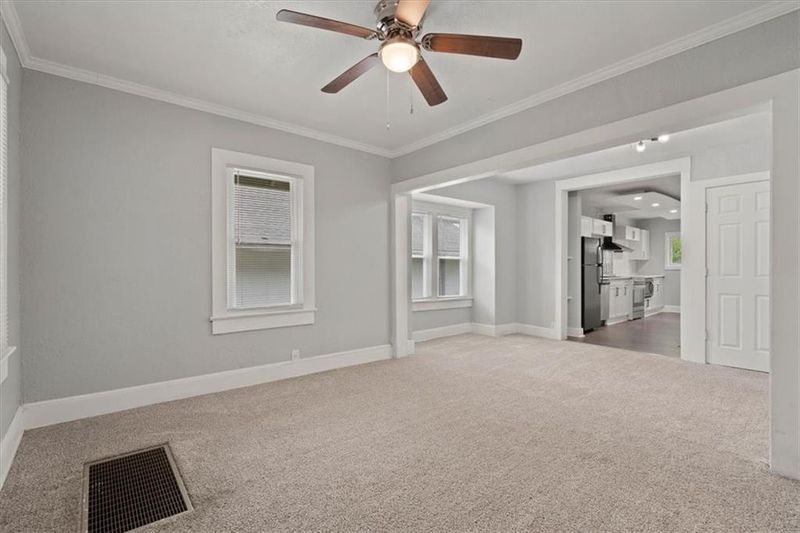 1429 E 79th St, Kansas City, MO 64131