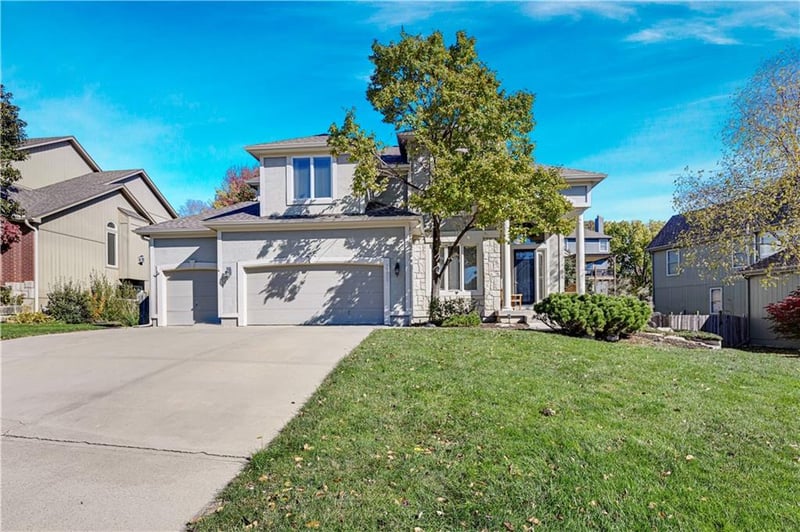 16241 Birch St, Overland Park, KS 66085